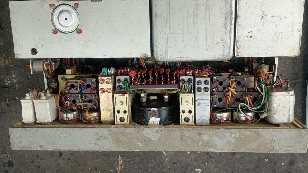 Moduł z Radiolinii Wojskowej R401 , PI401MZ B  z czasów PRL .