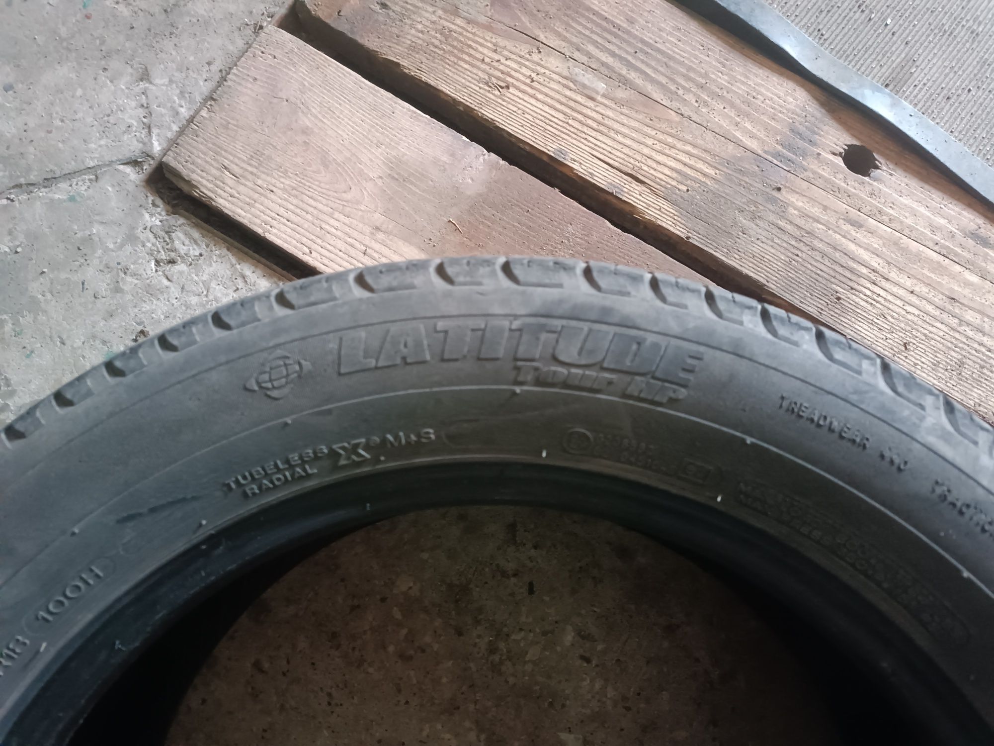 Автогума 235/60/18 мс