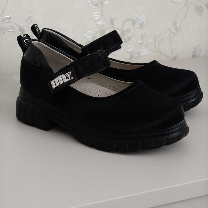 Туфлі на дівчинкц 18,5см 28 розмір