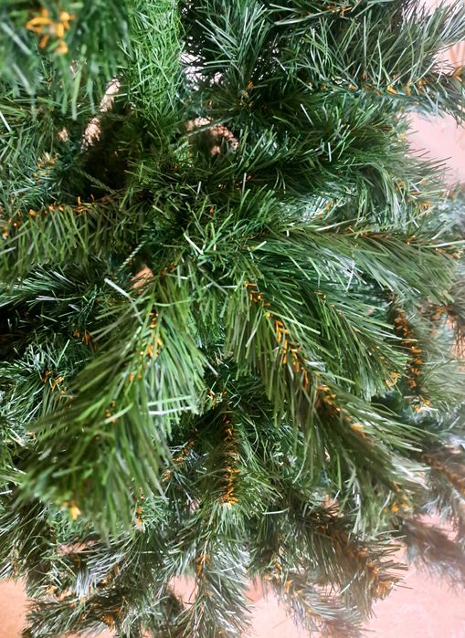 Срочно продам ёлку 1.5 м с игрушками