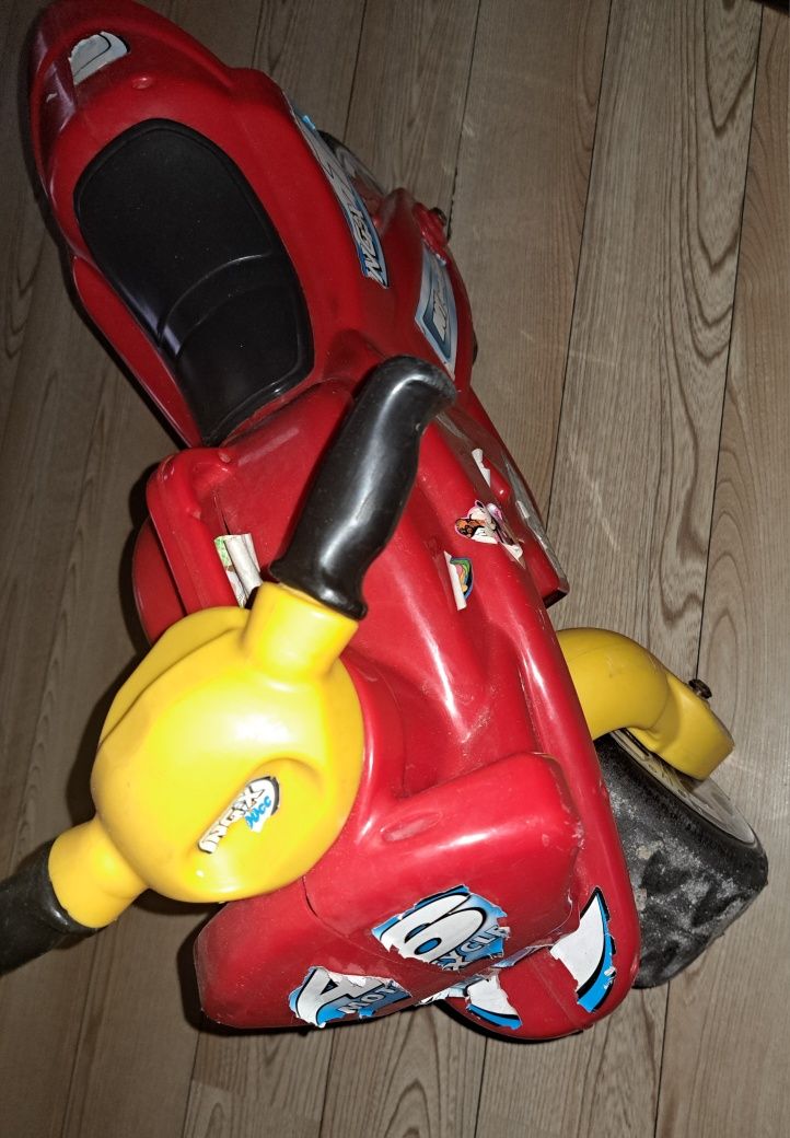 Jeździk motor dla dzieci biegowy