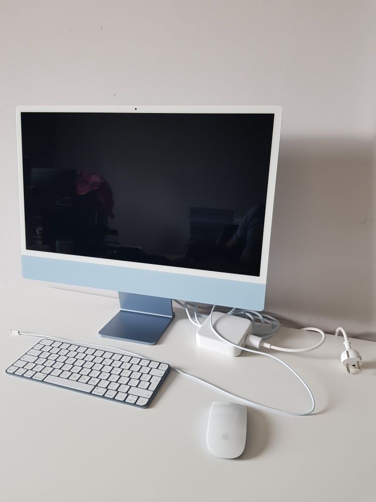 NOWY APPLE iMac 24 M3/8GB/256GB/10GPU Niebieski Komputer All-in-One