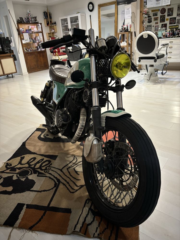 Suzuki Gn 250 café racer
