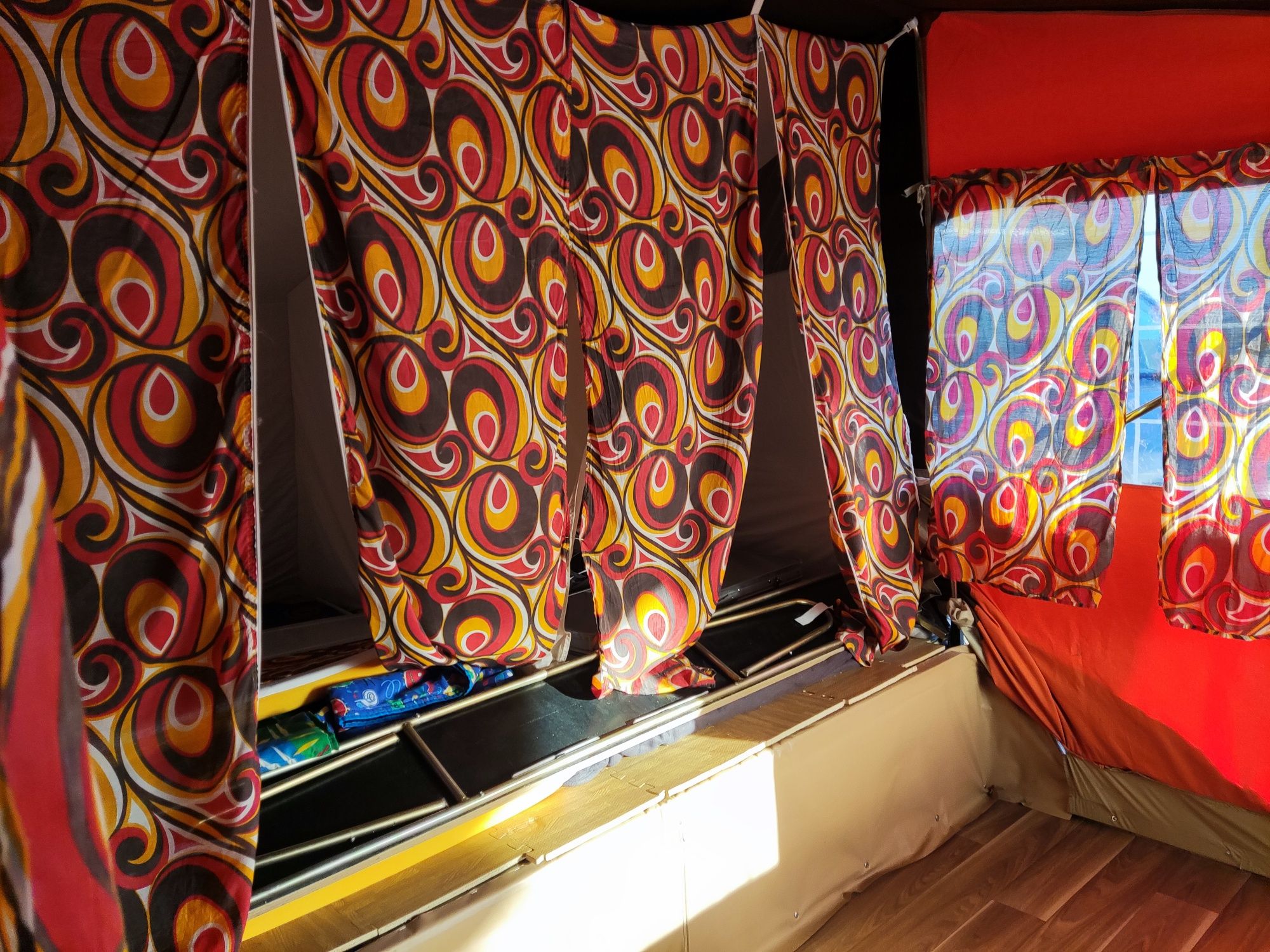 Auto Tenda Saurium Space