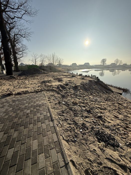 Działka z własnym brzegiem działka z linią brzegową nad jeziorem