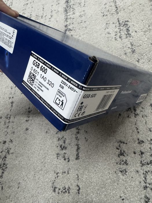 Дрель ударний Bosch Professional GSB 600