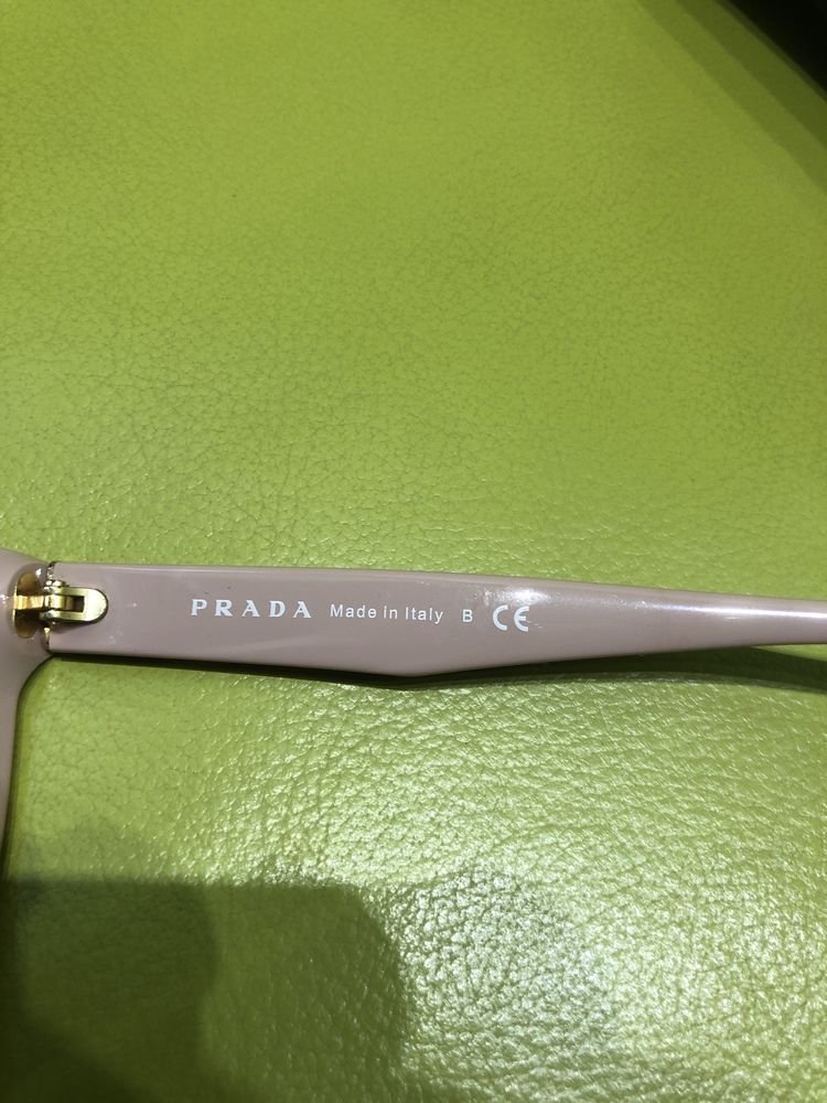 Оригінальні окуляри”Prada”