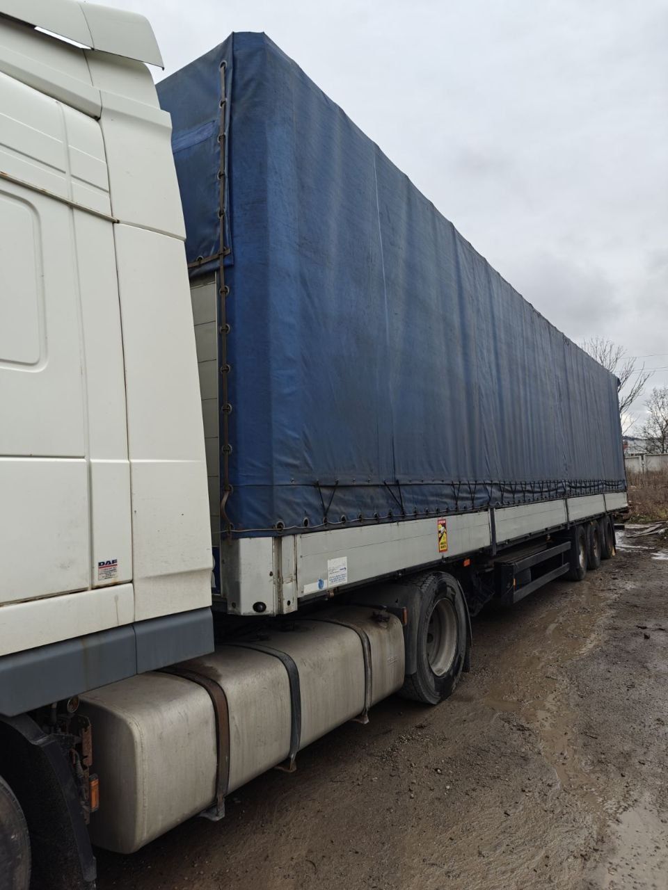 Продам напівпричіп SCHMITZ 2004р.
