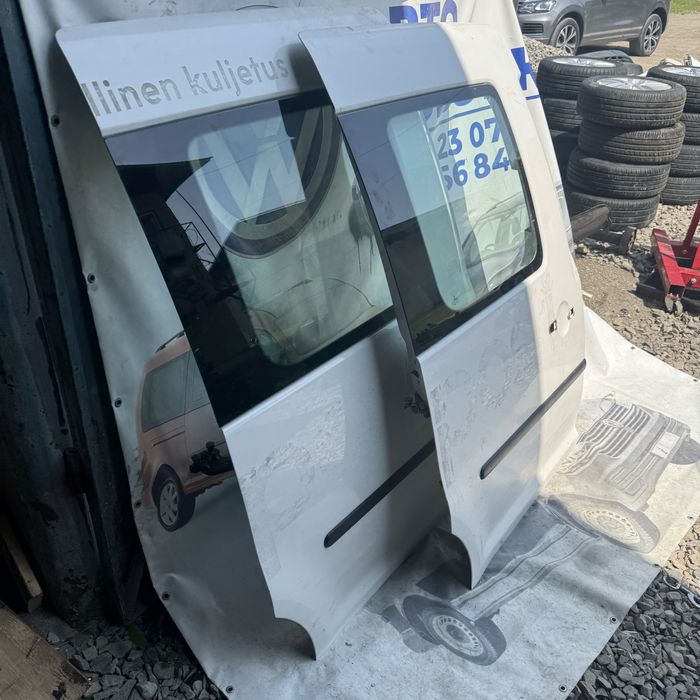 Бокова дверка Caddy бокові двері кадді кадди дверь боковая