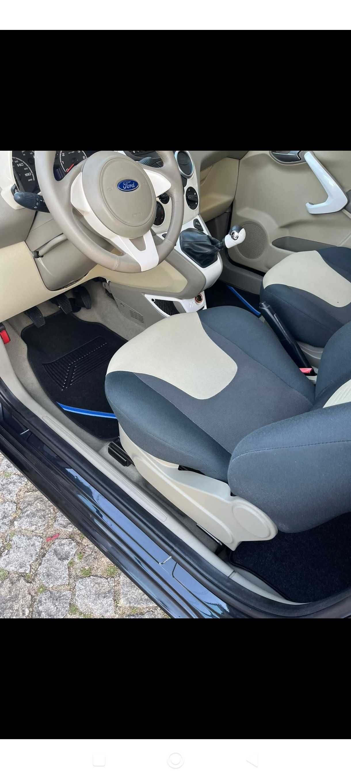 Ford Ka em muito bom estado.