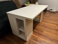 Duże białe biurko