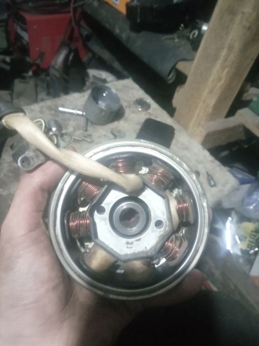 Продам генератор на скутер 4т(вайпер вінд, навігатор,фада тощо)50-80сс