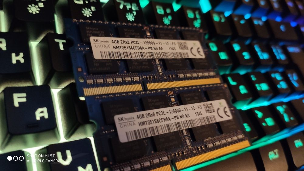 Память 1.5v для ноутбуку SK hunix 8GB 1600 DDR3L 8Гб PC3-12800 4гб+4gb