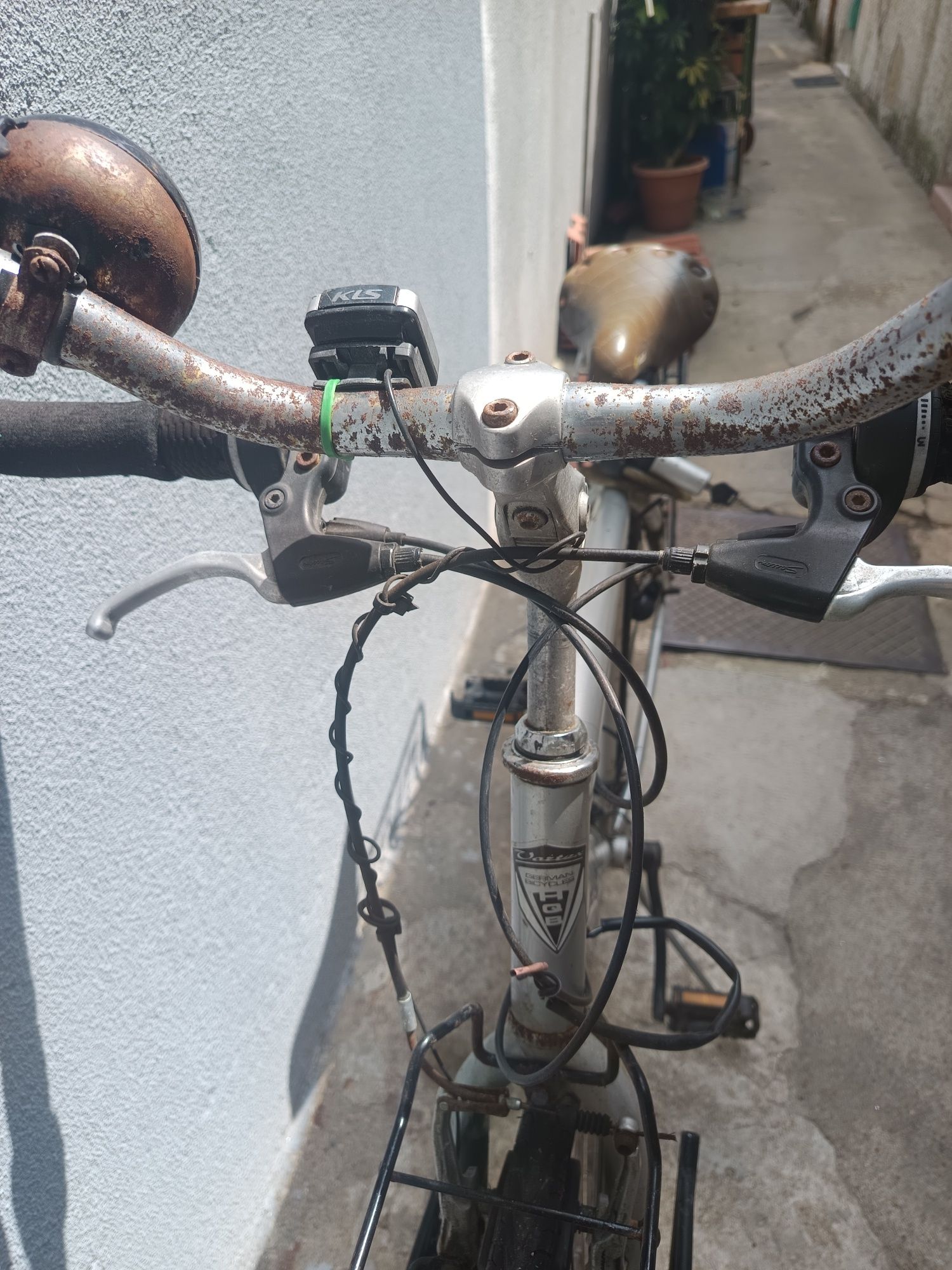 Vendo Bicicleta antiga