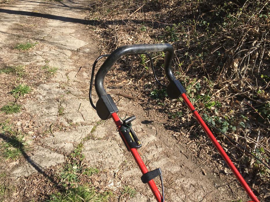 Kosiarka z napedem ALKO MASTER- zapala i po pewnym czasie gasnie