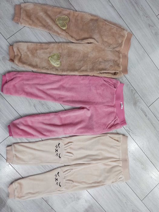 Spodnie ocieplane polarowe, welurowe 3 sztuki rozmiar 128