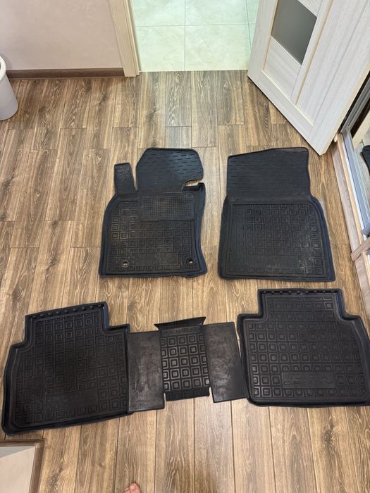 Килимки на camri 70