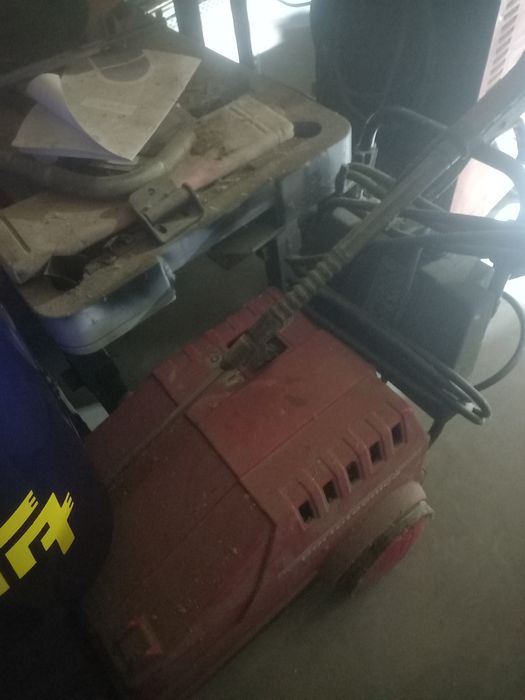 Vendo maquinas serralharia