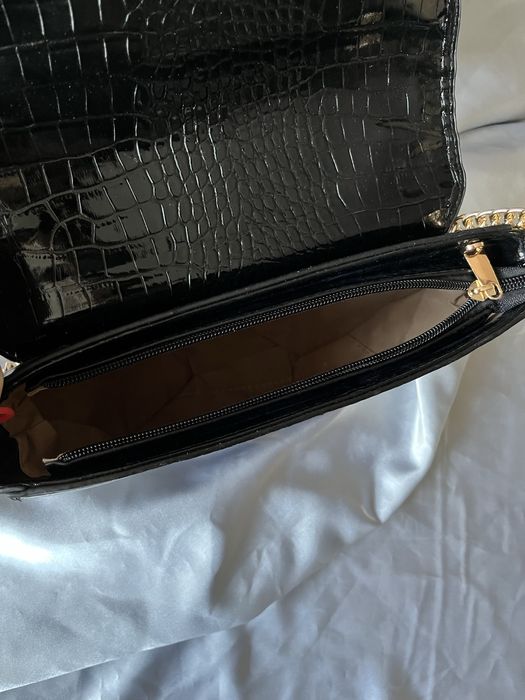 torebka czarna Guess