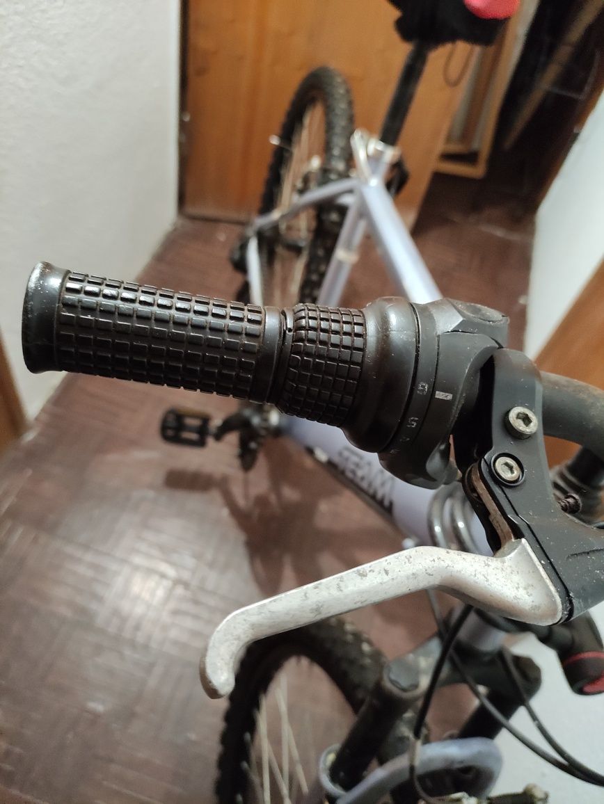Bicicleta Team, para peças + extras / peças.