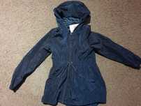 Parka cienka jak nowa  granatowa 122/128