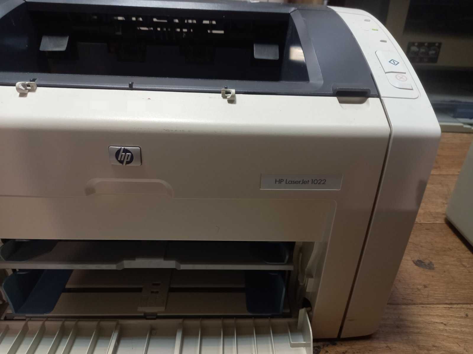 Принтер HP LaserJet 1022