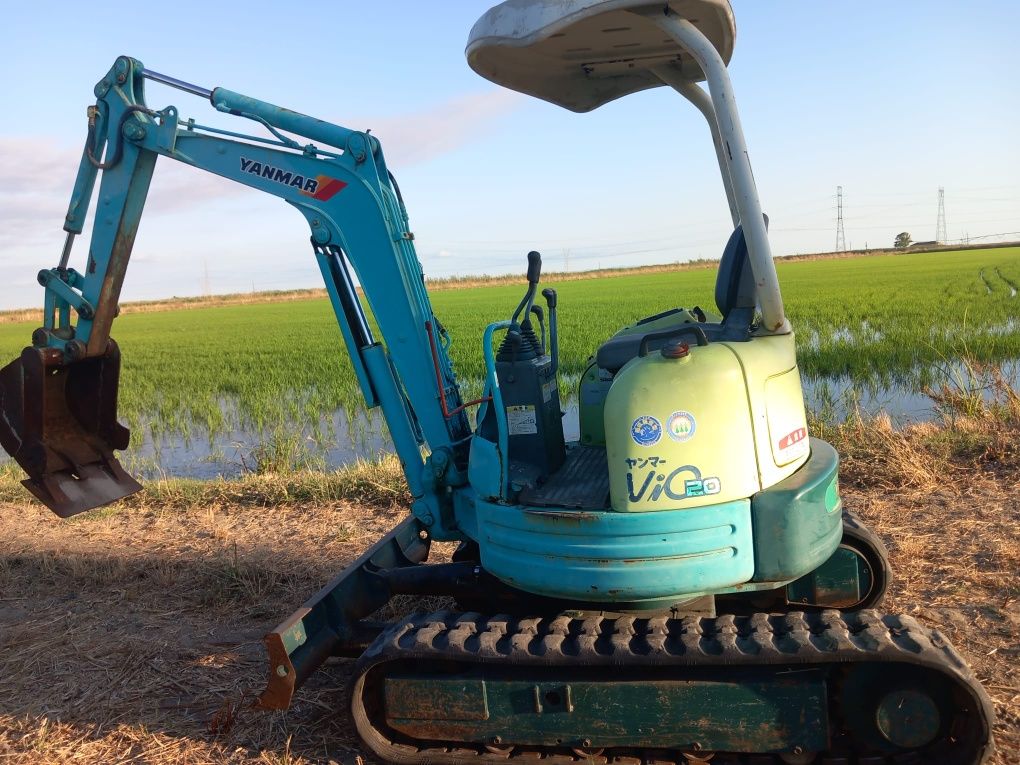 Mini giratória yanmar  vi o  a 20