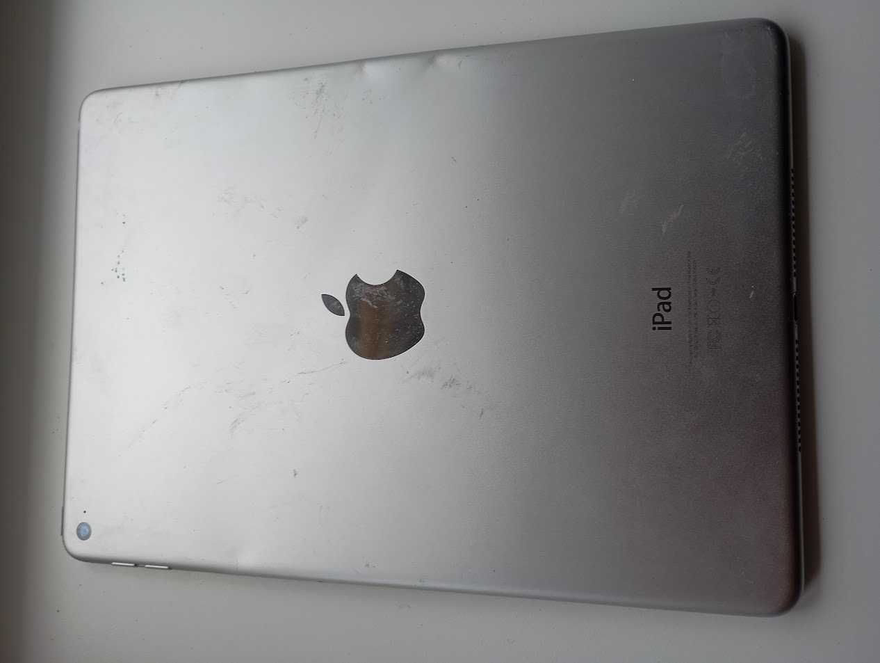 на запчастини чи відновлення iPad A1395 A1566 A1475