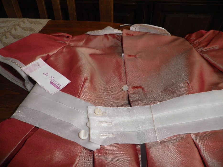 Vestido de criança novo