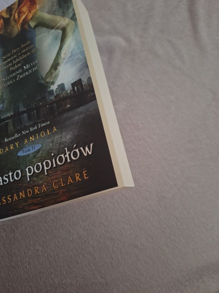 Miasto popiołów Dary anioła cassandra clare książka młodzieżowa