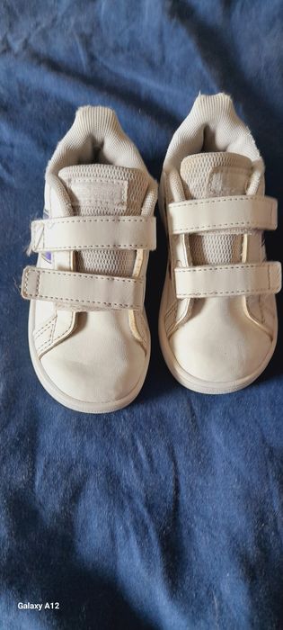 Buty Adidas r.23