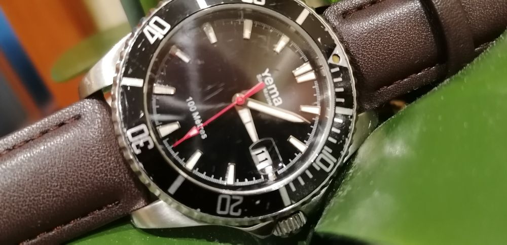 Relógio yema de mergulho