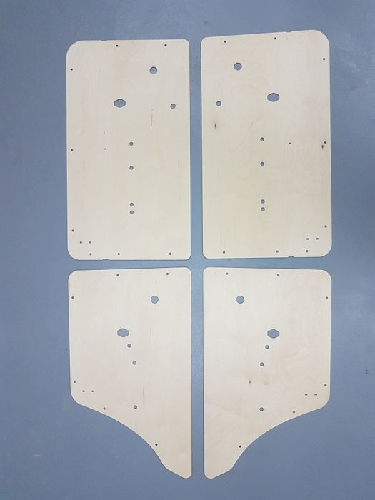 Boczki Fiat 125p, Duży Fiat, tapicerka, wnetrze, słupki A, słupki C