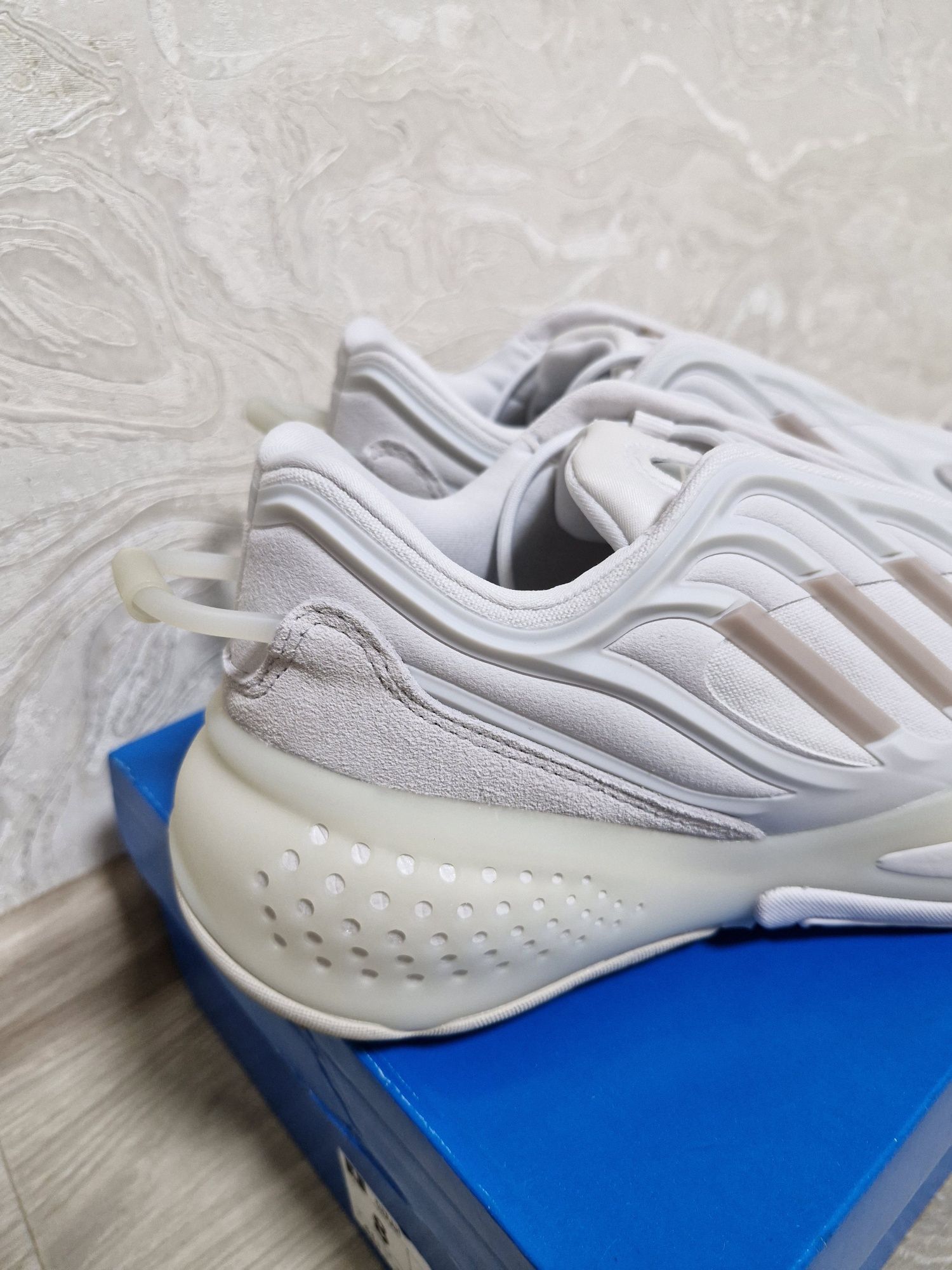 Кросівки оригінальні Adidas Ozrah