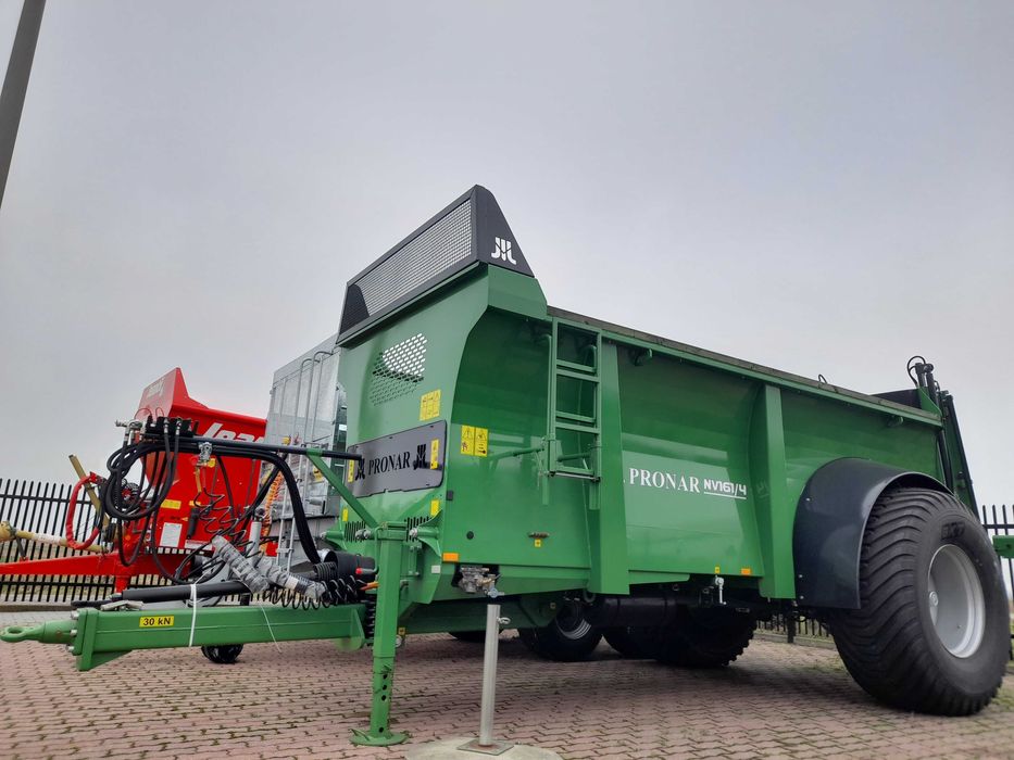 NV161/4 Pronar 12T rozrzutnik obornika Bogate Wyposażenie