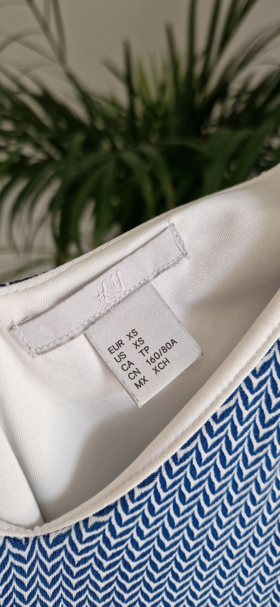 Niebiesko-biała bluzka damska na ramiączkach H&M rozmiar XS