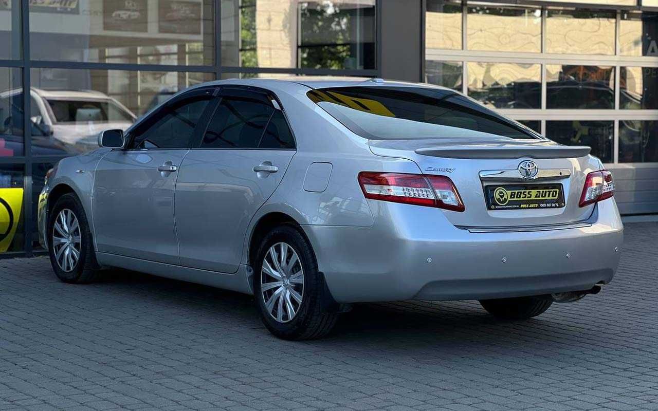 Toyota Camry 2011