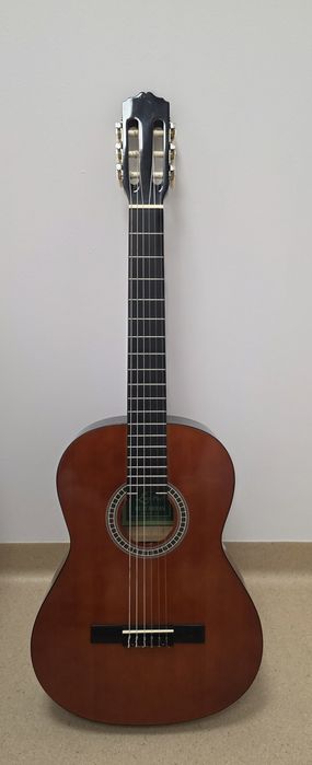 gitara klasyczna model Ever Play EV-123
Producent: Ever Play.
Mode