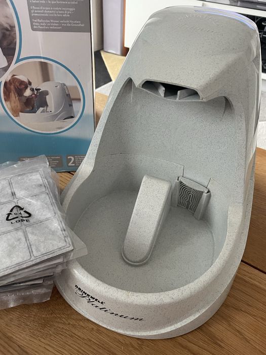 Poidelka dla kota/psa Drinkwell platinium 5l