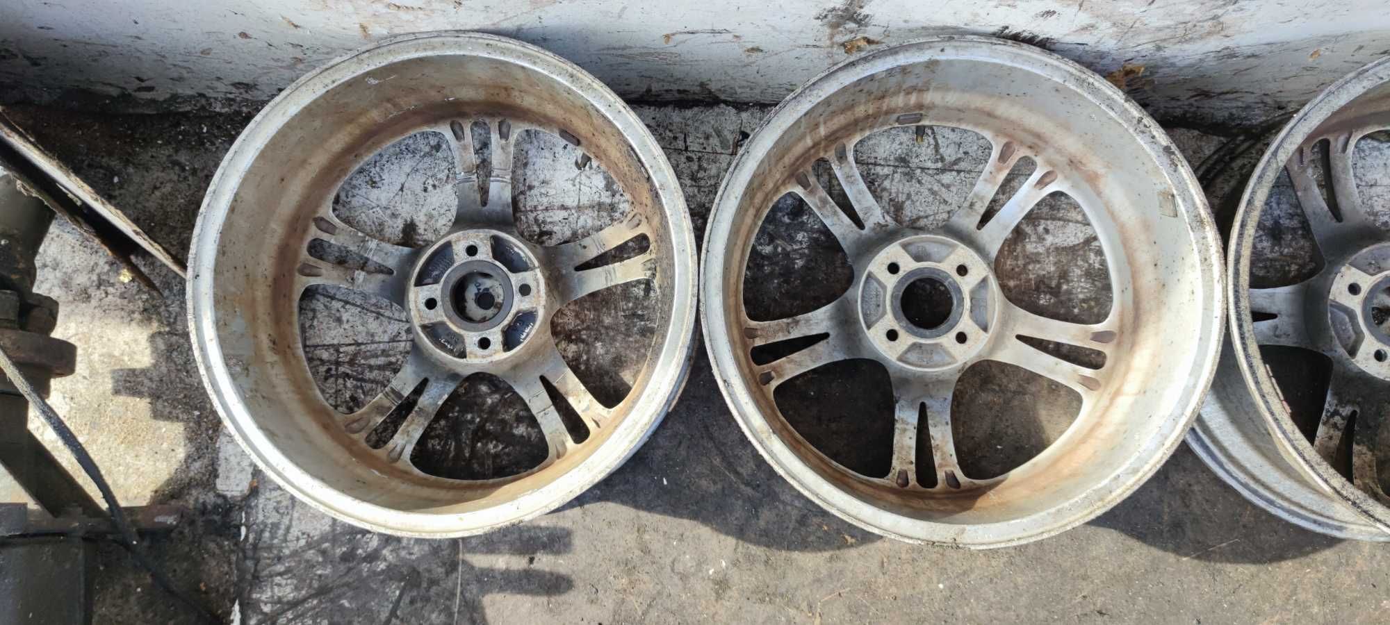 Felgi Aluminiowe 17 4x100 7Jx17 VW Audi Seat Skoda Komplet