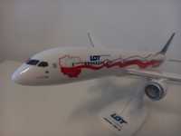 Boeing 787-9 Dreamliner PLL LOT 1:200 duży