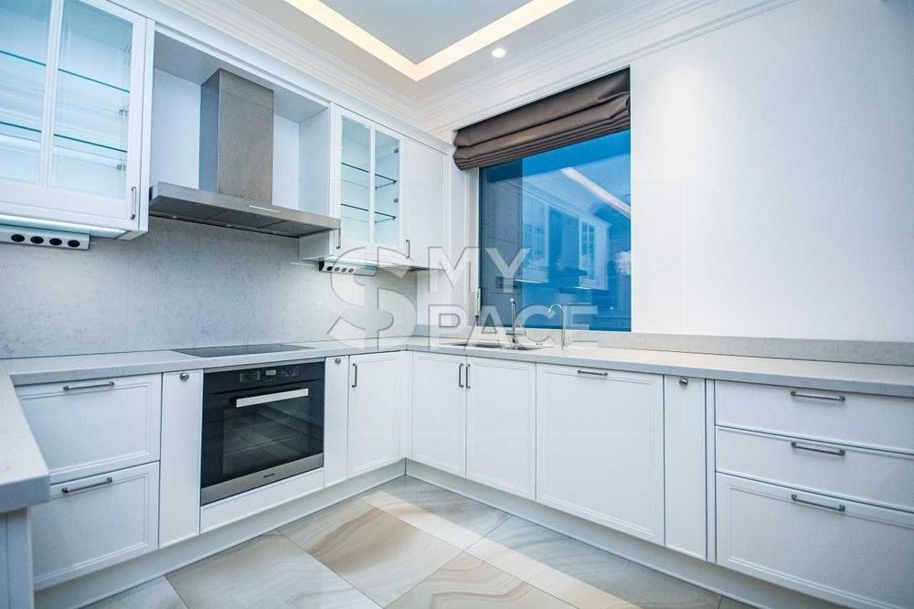 VIP Ремонт, вул. Мазепи 11-Б, вид на Дніпро