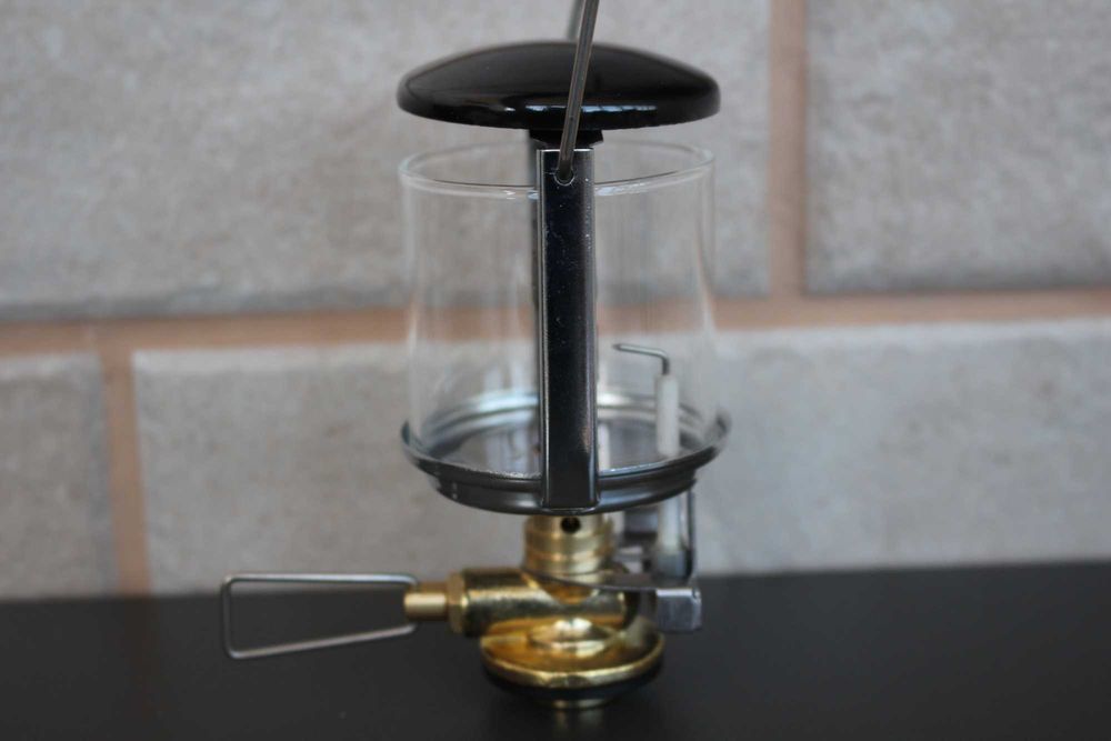 Газовая лампа на газу. Газоваий ліхтарик, світильник для дачі кемпінгу