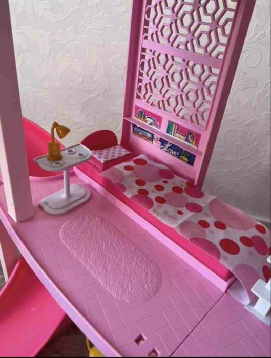 Duży domek Barbie