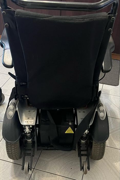 Wózek inwalidzki elektryczny