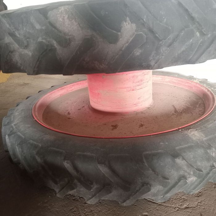 Продам спарку колес на трактор  Claas