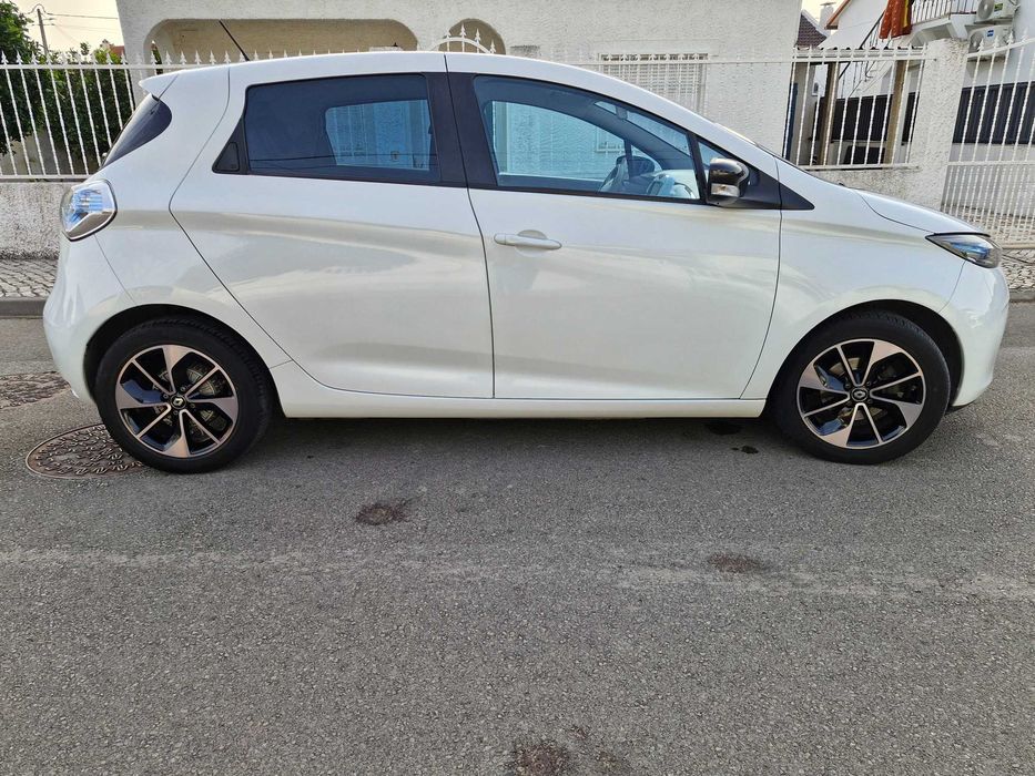 Renault zoe baterias próprias
