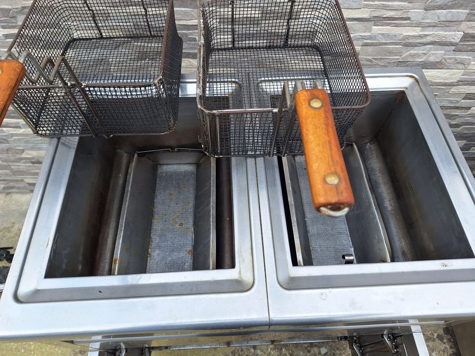 Armário de fritadeira