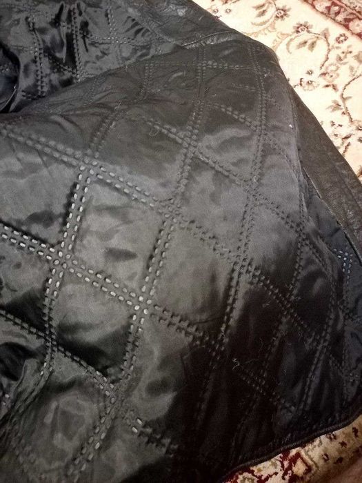 Довгий чоловічий шкіряний плащ