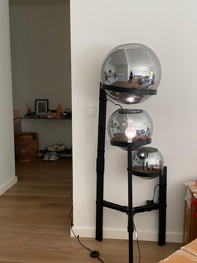 Candeeiro de pé AREA – Modelo Berlim